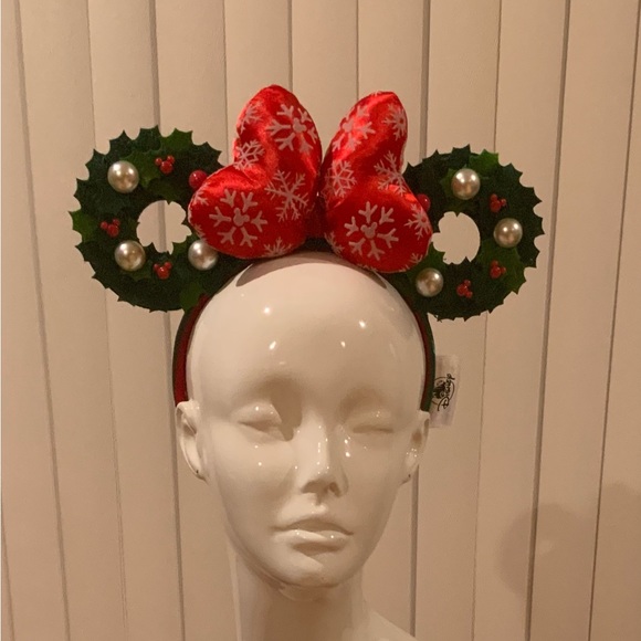 Disney Accessories Disney Mickey Wreath Headband Poshmark